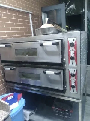 pitsa aperat va xaladilniki sotiladi