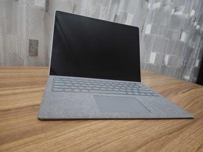 Microsoft Surface Laptop 2