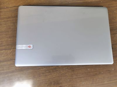 Packard bell by Acer