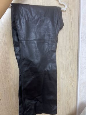 Кожаные юбка и брюки