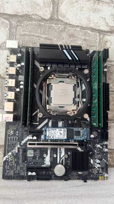 X99D4M4 Xeon E5-2680V4