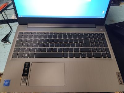Lenovo notebook student va ofis ishlari uchun