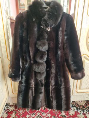 Palto sotiladi 1 marta kiyilgan sigʻme qolgan