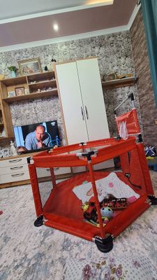 Манеж б/у. Состояние нормальное.