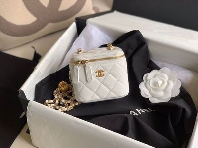 chanel sumka mini