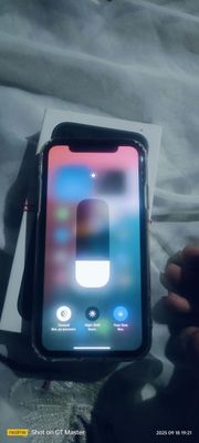 IPhone 11 128 xotira tiniq