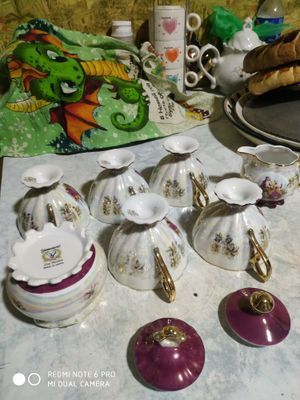 Продается фарфоровый сервиз японский