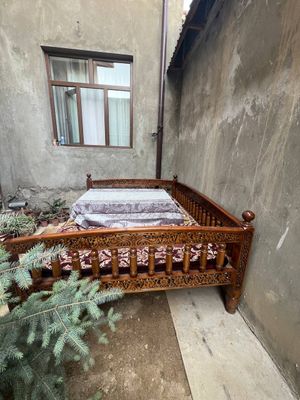 Тапчан сотилади