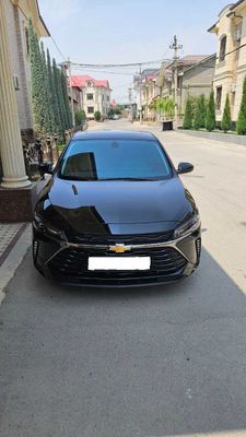 Monza avtomobili sotiladi