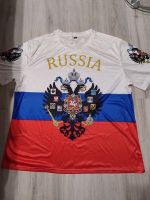 Футболка с принтом