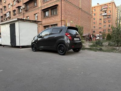 Spark sotiladi srochni