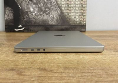 Macbook Pro M3 14"