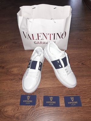 В НАЛИЧИИ Valentino Garavani