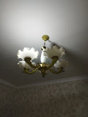 Продается люстра