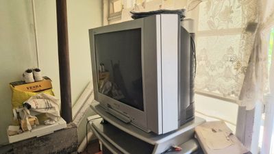 Телевизор большой