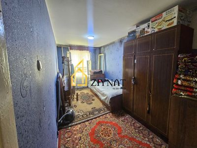 Ватный Дунё маркет якинида 2 хонали хонадон срочкий сотилади.
