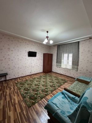 1/1/2 Карасу-6 базарчик Авайхон.новостройка 2016 года. 40м². Чистая.