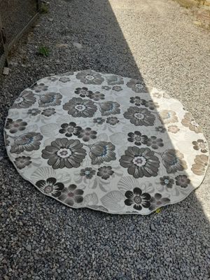 Два одинаковых ковра 2 × 2