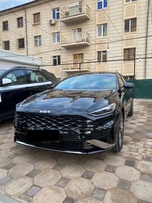Kia k8 yangi xolati 1 qul salondan