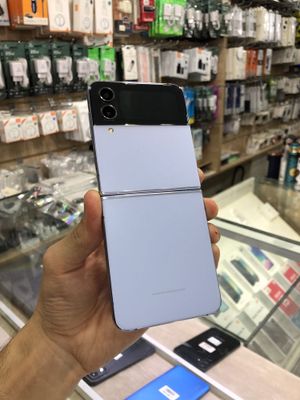 Samsung Z Flip 4
