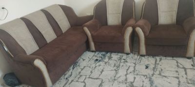 холати аъло арзон нархда сотаман