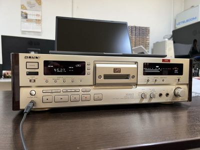 Sony DTC 2000 ES