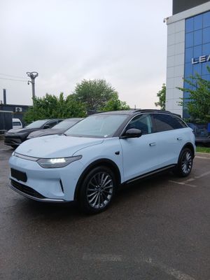 Leapmotor C11 580 elektr Premium pozitsiya