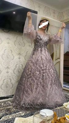 вечерное платья идеальном состоянии