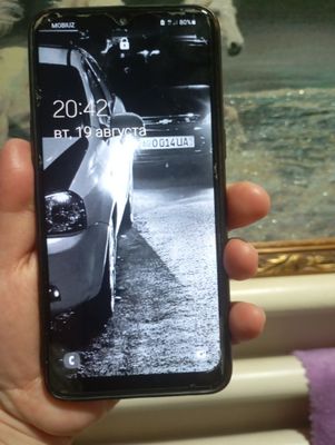 Samsung s10 sotiladi