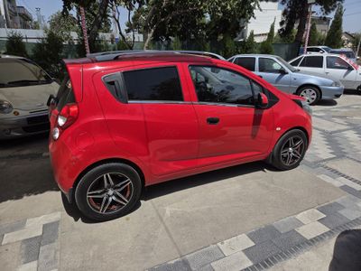 Spark Avtomat 2014-yil 88.000km Variantga beriladi.