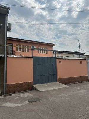 Продается офис на Промзона ориентир Собир Рахимов