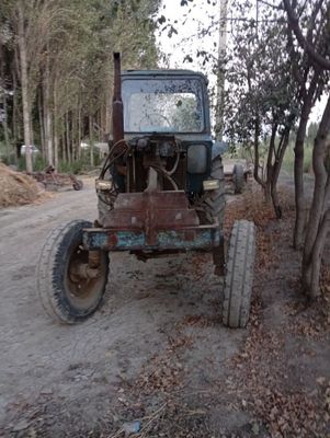 Mtz80 traktori sotiladi