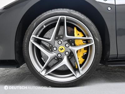 Ferrari F8 3.9 V8