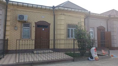 Hovli joy zudlik bilan sotiladi.