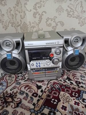 Музыкальный центр сатылады