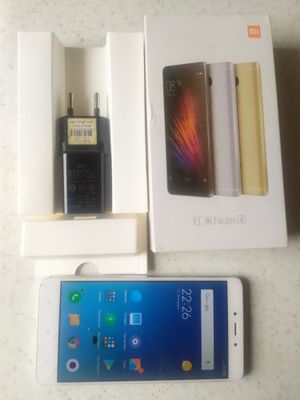 Продам телефон Xiaomi redmi note4 3/64 в среднем состоянии оригинал