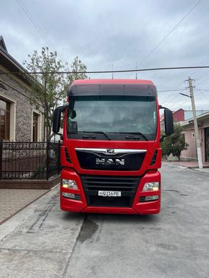 MAN TGX 18,460 Мега Йили 2018 Юргани; 760,000 км Прицеп KOGEL Мега