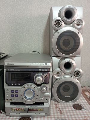 Samsung sentr сотилади
