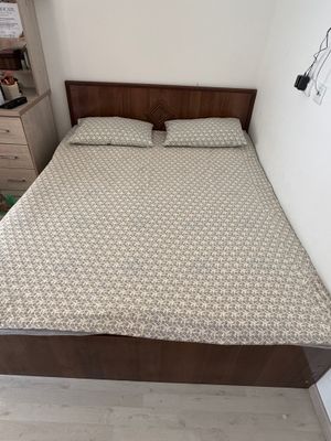 Divan matras bilan birga Bir mln sum