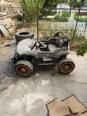 Детский автомобиль