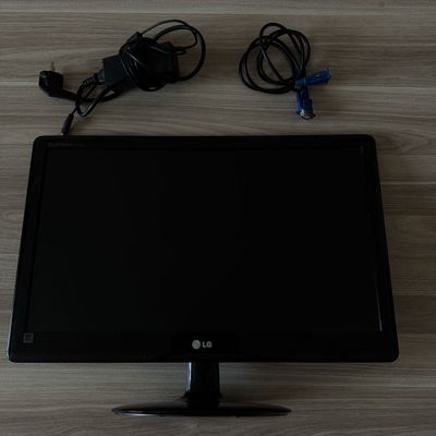 Монитор LG Full HD 60Hz