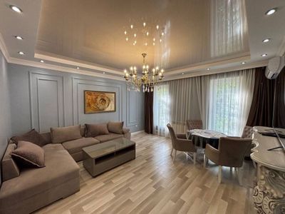 АРЕНДА 3х кв. Мирабадский р-н, 75м2. Ор-р “Angels Food”. Метро Ойбек.