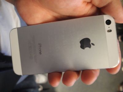 iPhone 5s нархи 600 мин