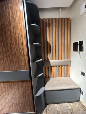 Продается шкаф с прихожей