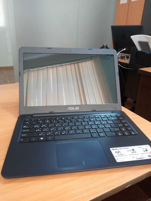 Ishlatilgan, yangi holatdagi noutbuk zudlik bilan sotiladi – [ASUS]