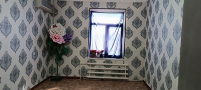 uy sotiladi 2 xonali Uchquduq shahri