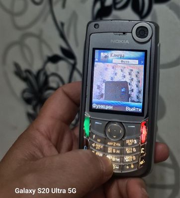 Nokia 6680 сотилади