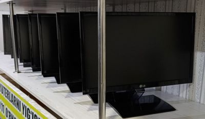 22 monitor LG EX236T yaxshi holatda! 7ta!