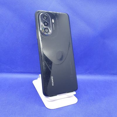 Huawei nova Y70 sotiladi