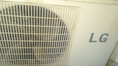 Кондиционер LG в хорошем состоянии